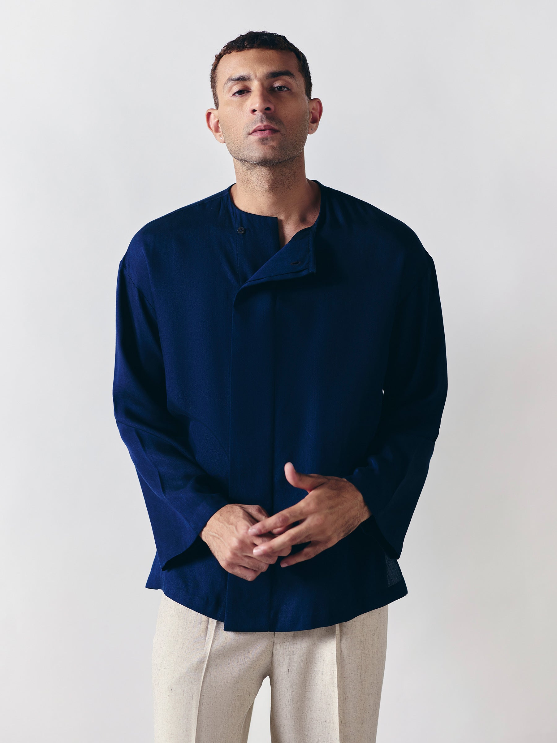 The Stride Shirt - Navy