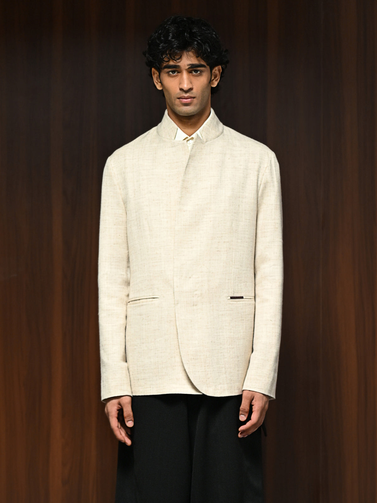 The Sovereign Jacket - Cashmere Beige