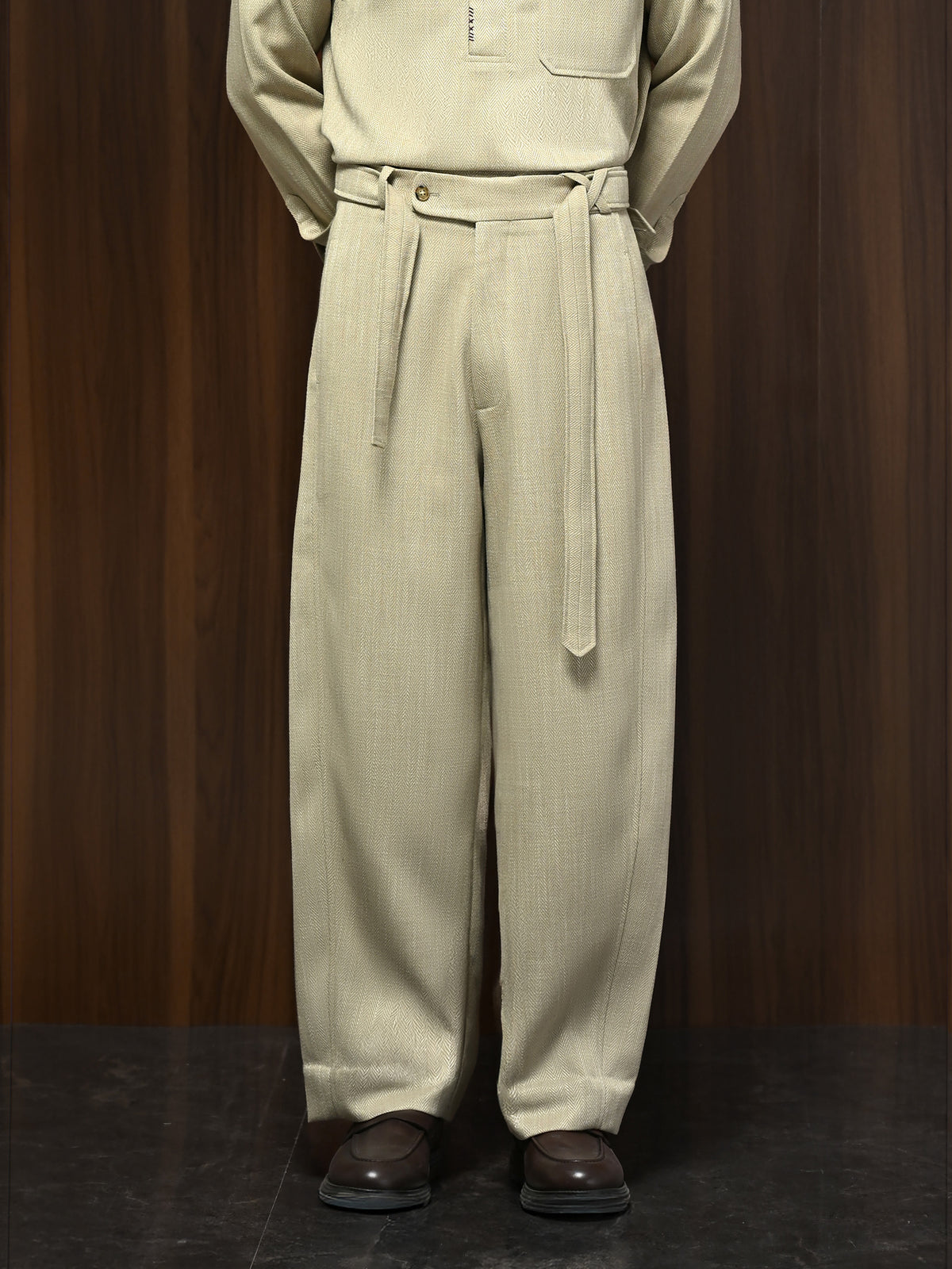The Outlay Trouser - Oat Beige